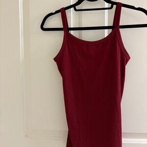 No Boundaries Ribbed Burgundy Spaghetti Strap Tank Top – Size Medium